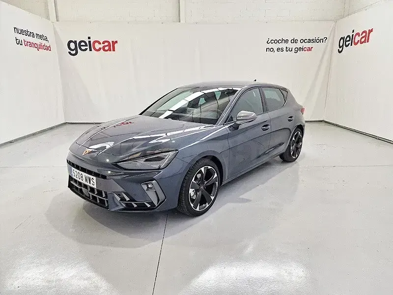 Usado Cupra Leon 150 CV (110 kW) 2025 Gris Berlina