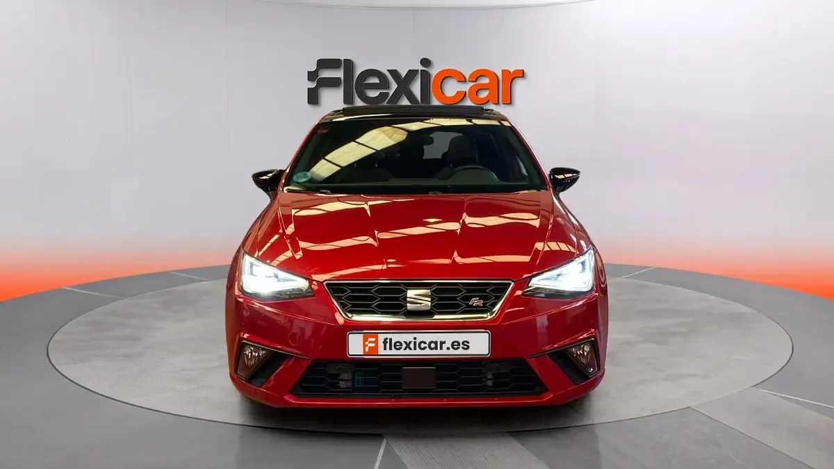 Usado Seat Ibiza FR 150 CV (110 kW) 2021 Granate Utilitario