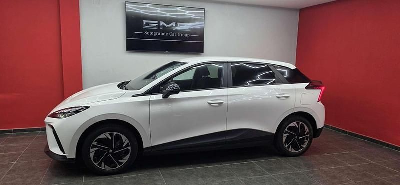 Usado MG MG4 EV Comfort 150 kW (204 CV) 2024 Blanco Utilitario