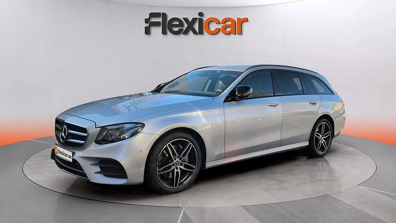 Usado Mercedes E220 194 CV (142 kW) 2020 Gris Familiar