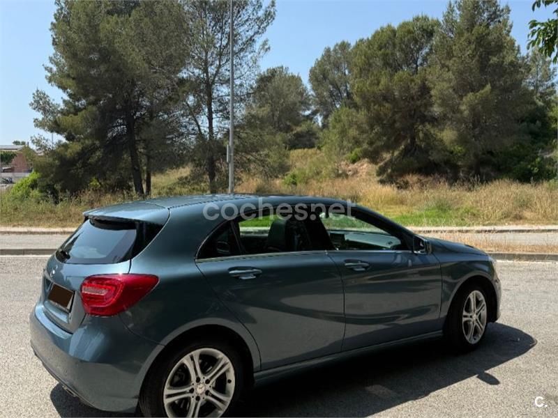 Gris / plata Usado 2014 Mercedes A250 Style Berlina | 18.954 € (Super precio) - Imagen 1/4