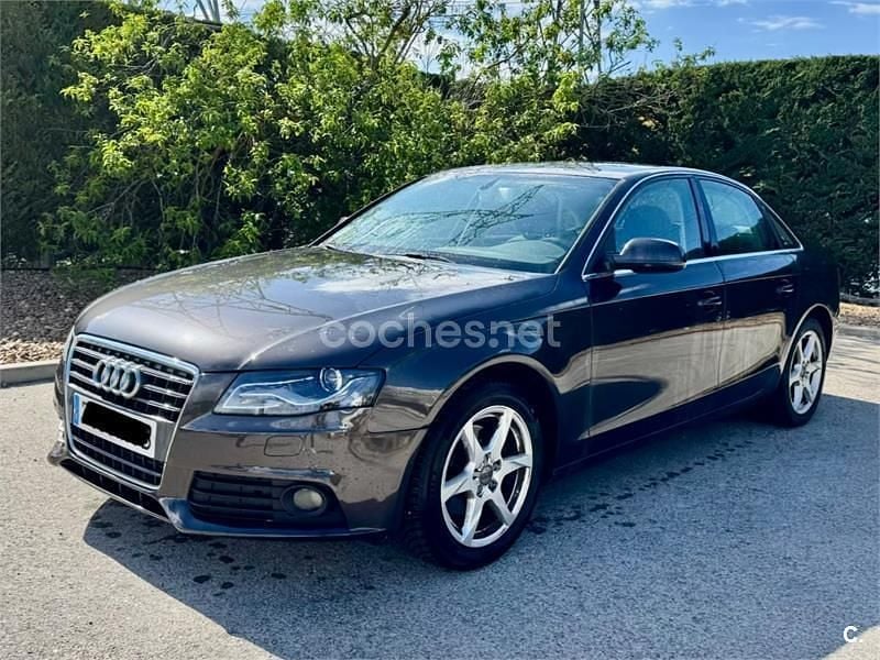 Usado Audi A4 Premium 143 CV (105 kW) 2011 Negro Berlina