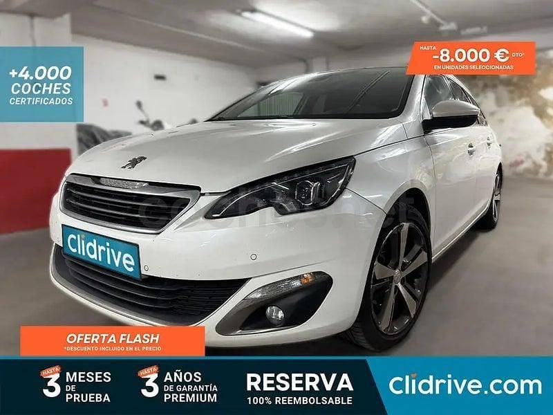 Usado Peugeot 308 Allure 130 CV (95 kW) 2016 Blanco Berlina