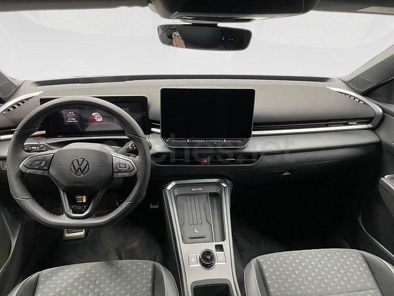 Usado VW T-Roc Edition 150 CV (110 kW) 2025 Negro SUV