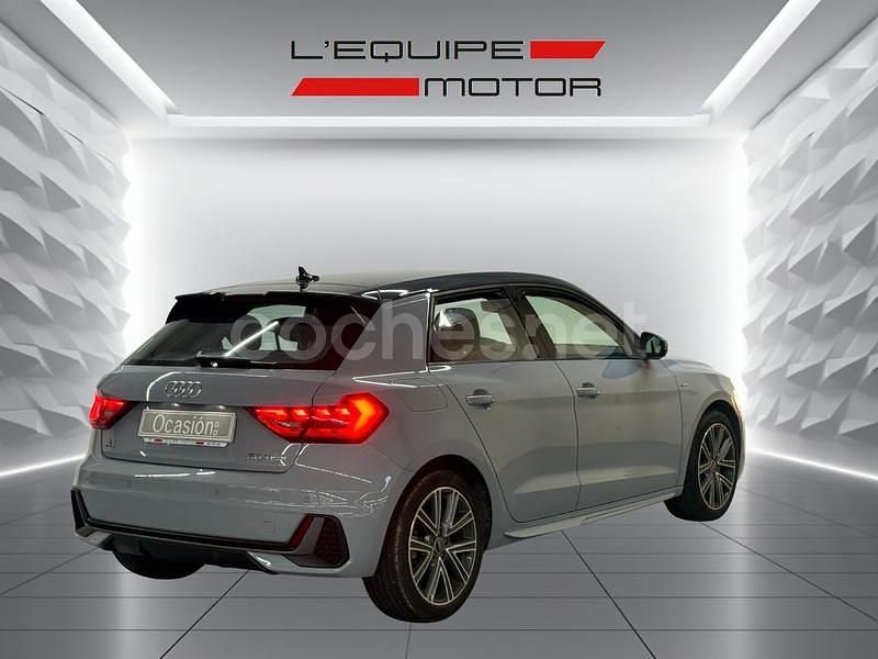 Usado Audi A1 110 CV (80 kW) 2021 Gris / plata Berlina