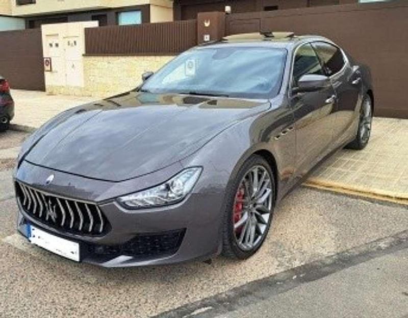 Usado Maserati Ghibli GranLusso 275 CV (202 kW) 2019 Negro Coupe