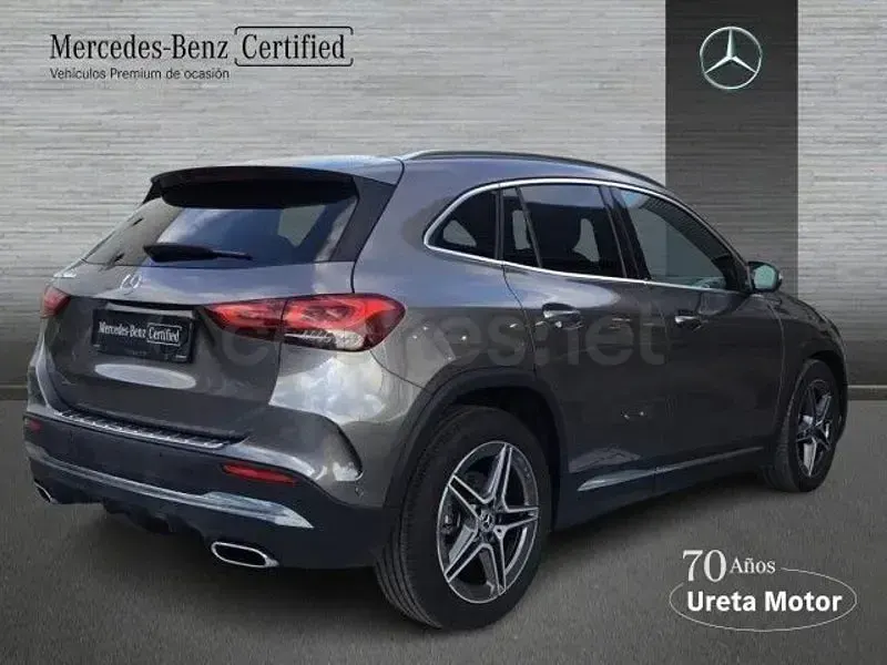 Usado Mercedes GLA200 150 CV (110 kW) 2021 Gris / plata SUV