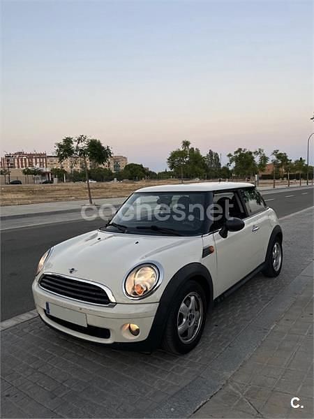 Usado Mini ONE 75 CV (55 kW) 2009 Beige Utilitario