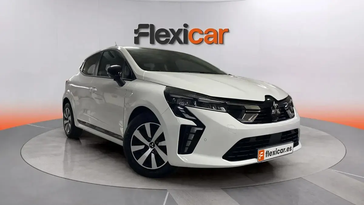 Usado Mitsubishi Colt 90 CV (66 kW) 2025 Utilitario