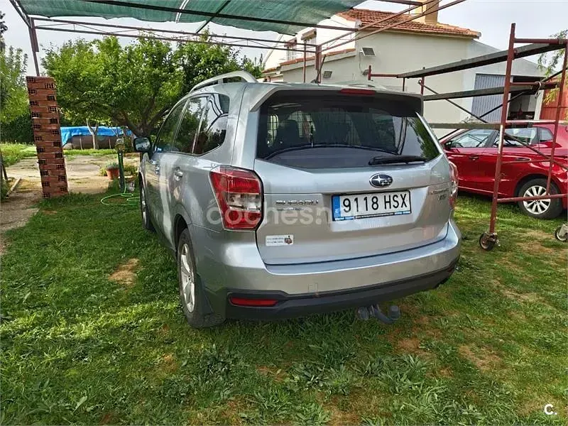 Usado Subaru Forester 147 CV (108 kW) 2013 Gris / plata SUV