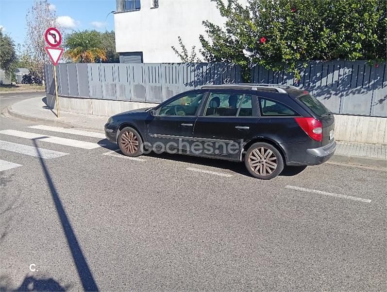Negro Usado 2005 Renault Laguna GrandTour Dynamique Familiar | 1500 € - Imagen 1/2
