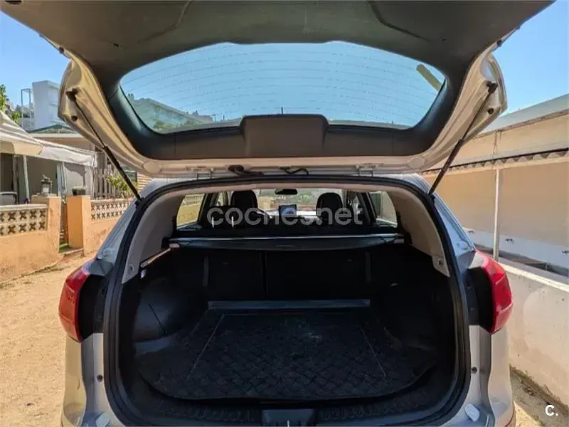 Usado Kia Sportage 135 CV (99 kW) 2011 Gris / plata SUV