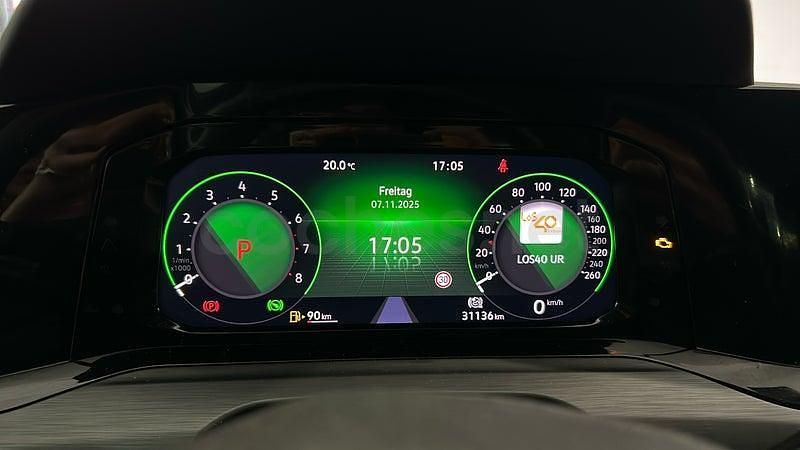 Usado VW Golf VIII Style 150 CV (110 kW) 2023 Gris / plata Berlina