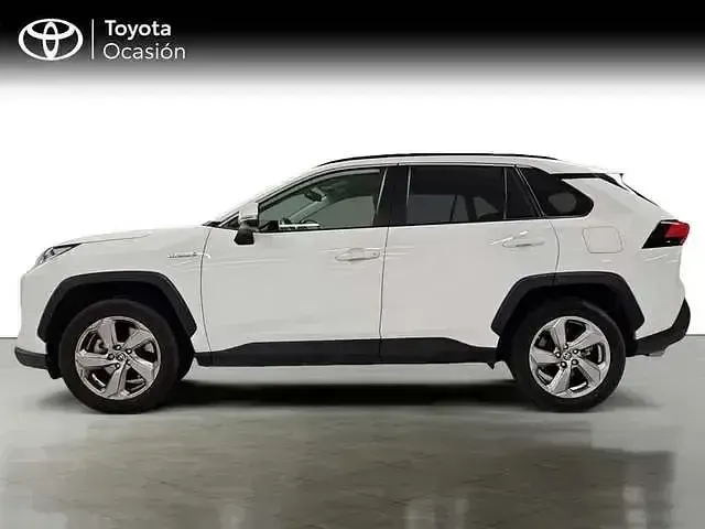 Usado Toyota RAV4 Advance 218 CV (160 kW) 2021 Blanco SUV