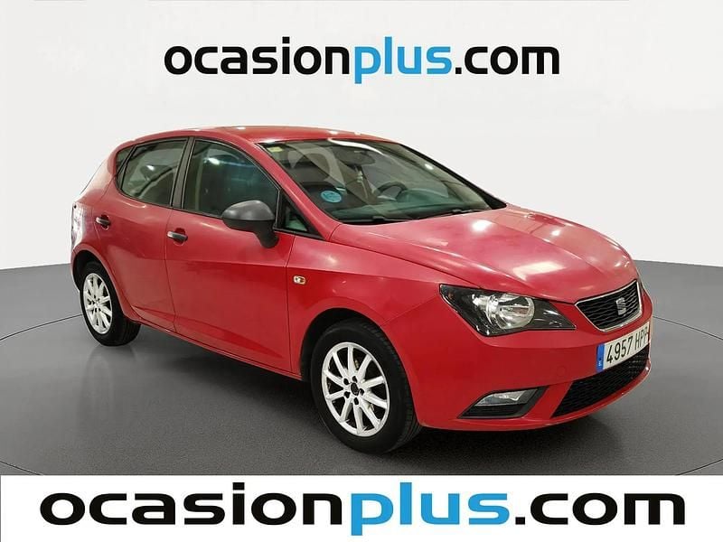 Usado Seat Ibiza Reference 70 CV (51 kW) 2013 Rojo Utilitario