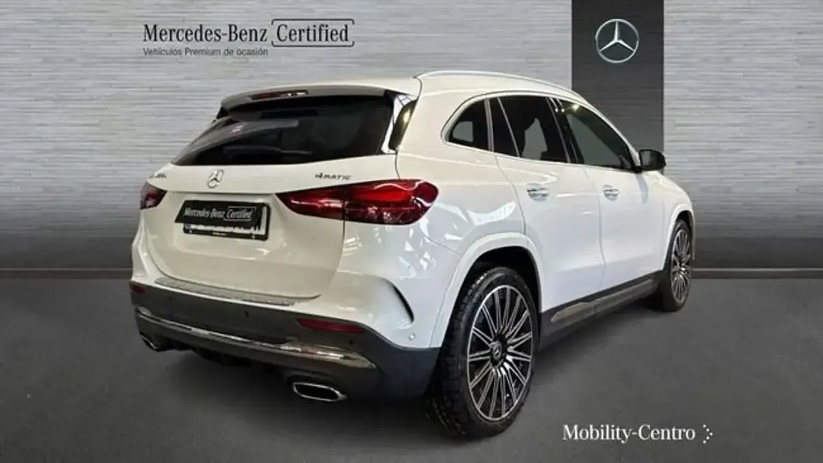 Usado Mercedes GLA220 190 CV (139 kW) 2025 Blanco SUV
