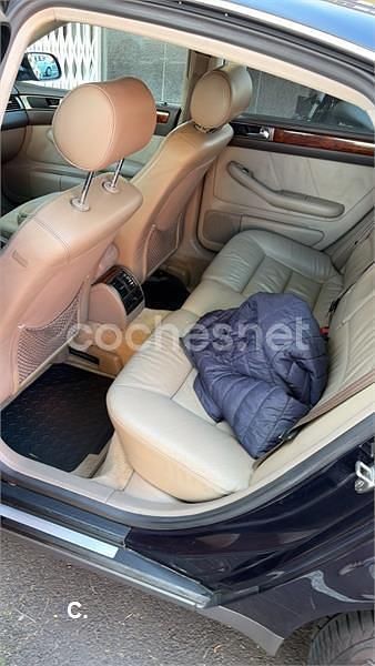 Usado Audi A6 165 CV (121 kW) 2001 Azul Berlina