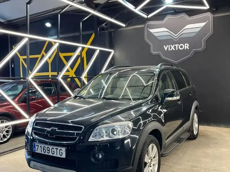 Usado Chevrolet Captiva 150 CV (110 kW) 2010 Negro SUV
