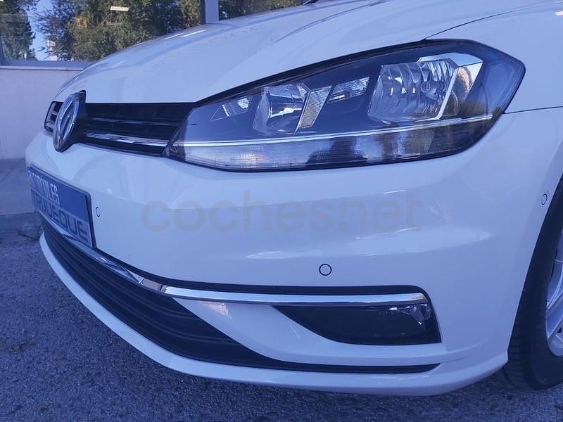 Usado VW Golf VII Advance 115 CV (84 kW) 2018 Blanco Berlina