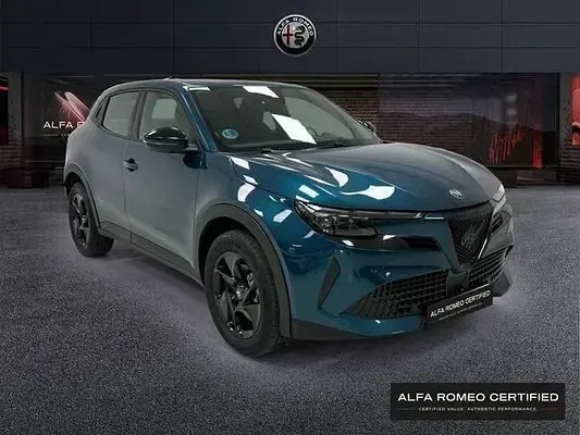 Usado Alfa Romeo Junior 136 CV (100 kW) 2025 Azul SUV