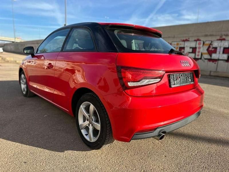Usado Audi A1 Design 116 CV (85 kW) 2015 Rojo Utilitario