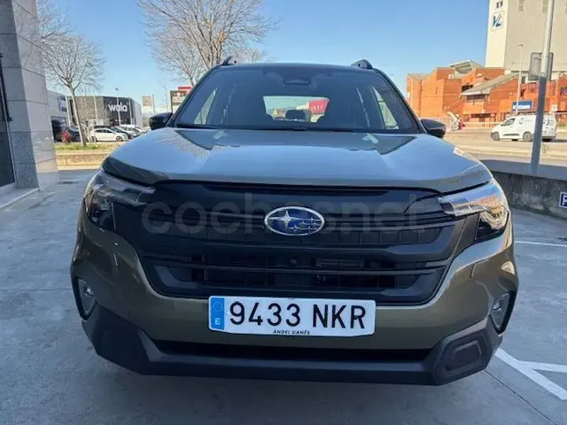 Nuevo Subaru Forester 152 CV (111 kW) 2026 Verde SUV