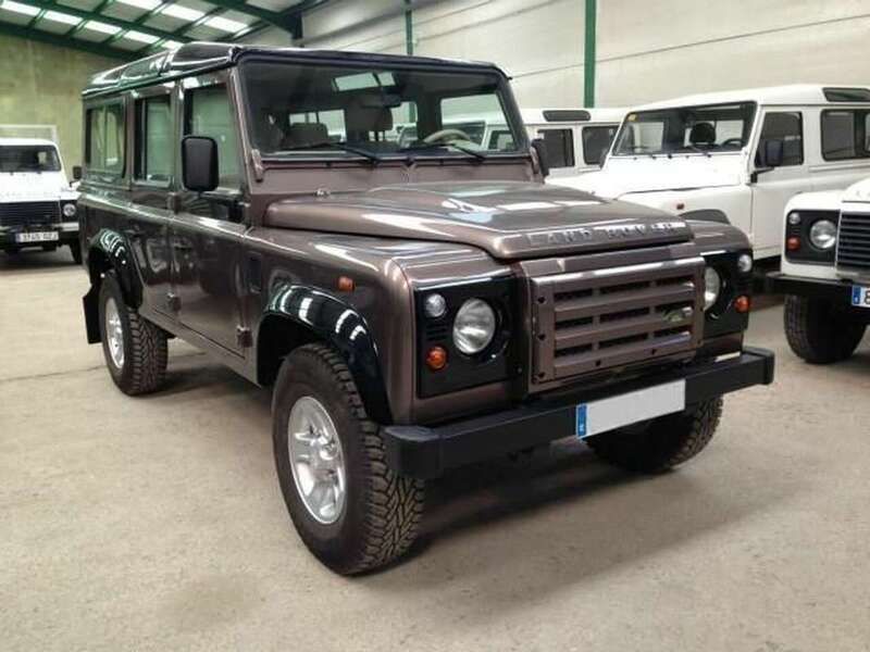 Usado Land Rover Defender 122 CV (89 kW) 2013 Gris SUV