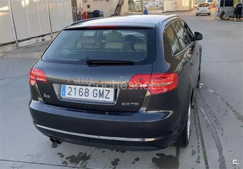 Usado Audi A3 Ambition 140 CV (102 kW) 2009 Gris / plata Utilitario
