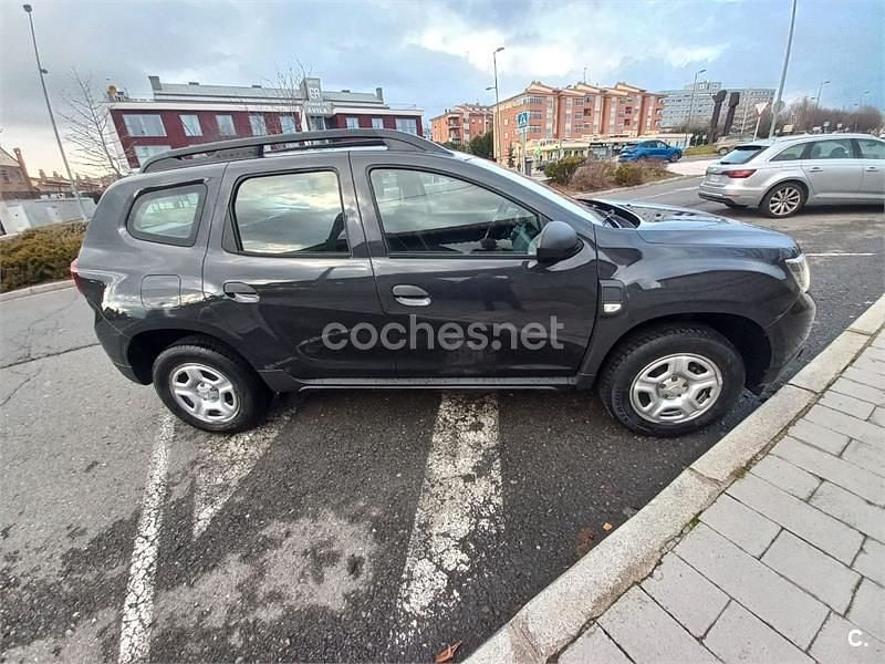 Usado Dacia Duster Comfort 115 CV (84 kW) 2021 Negro SUV