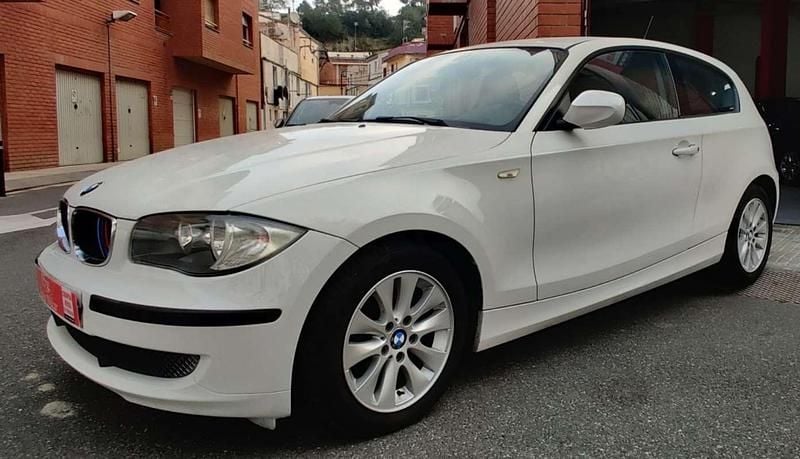 Usado BMW 116 116 HP (85 kW) 2010 Branco Citadino