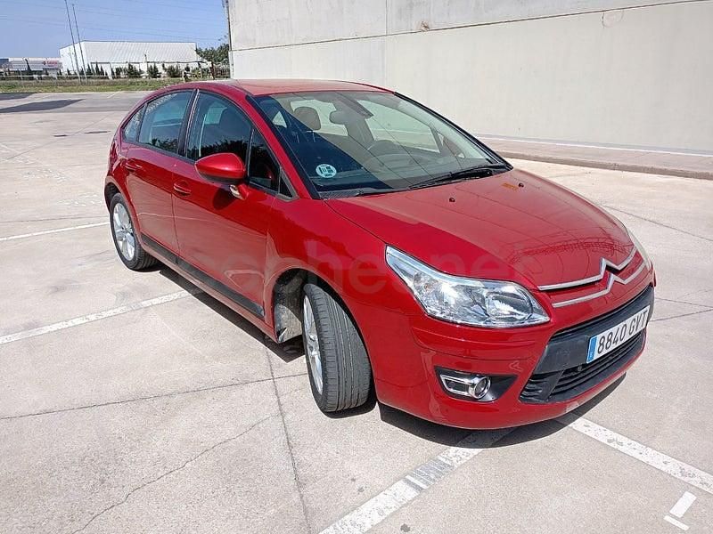 Usado Citroën C4 109 CV (80 kW) 2010 Granate Berlina