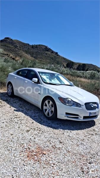 Usado Jaguar XF Sportbrake Luxury 240 CV (176 kW) 2012 Blanco Familiar