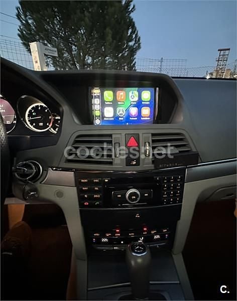 Usado Mercedes E220 Elegance 170 CV (125 kW) 2011 Negro Coupe