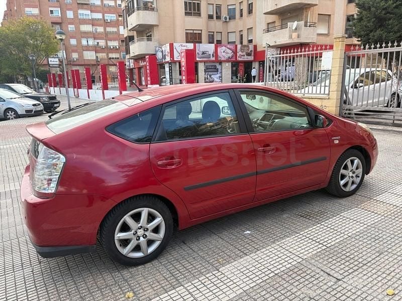 Usado Toyota Prius Sol 112 CV (82 kW) 2008 Granate Utilitario