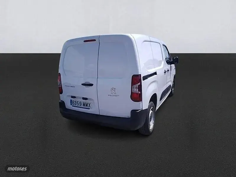 Occasion Peugeot Partner 102 ch (75 kW) 2024 Blanc Monospace