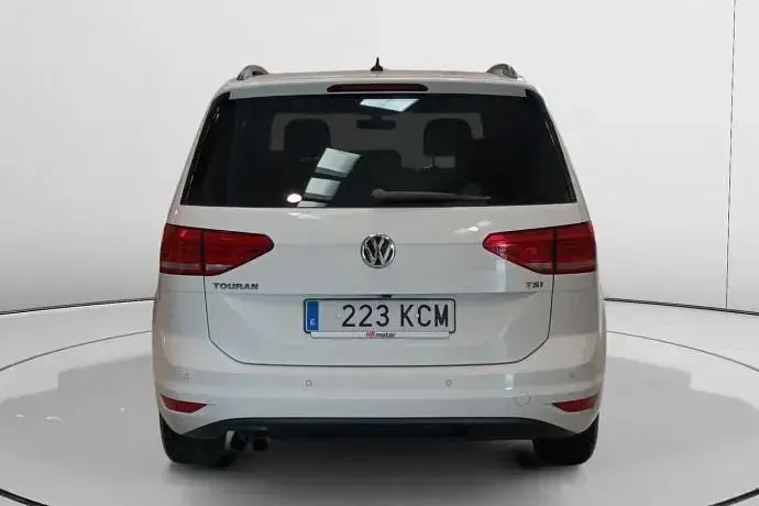 Usado VW Touran Advance 150 CV (110 kW) 2017 Monovolumen