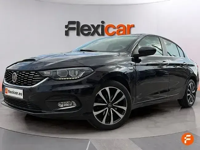 Usado Fiat Tipo Lounge 95 CV (69 kW) 2020 Negro Berlina