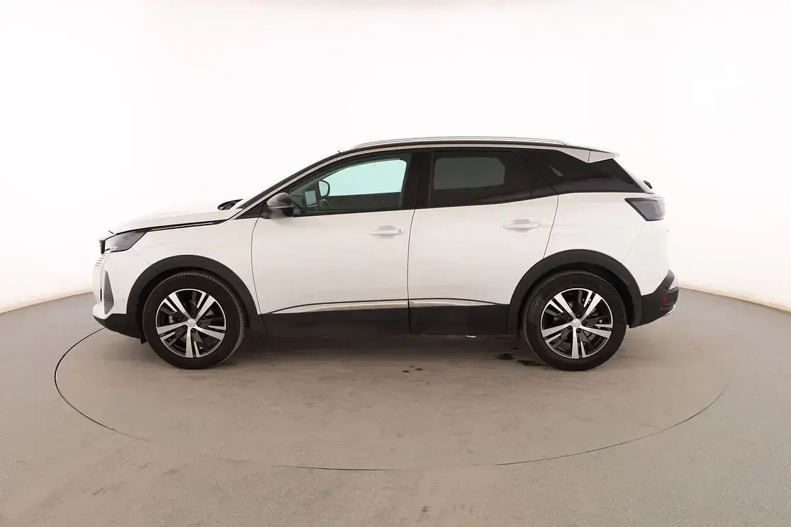 Usado Peugeot 3008 Allure 131 CV (96 kW) 2021 Blanco SUV