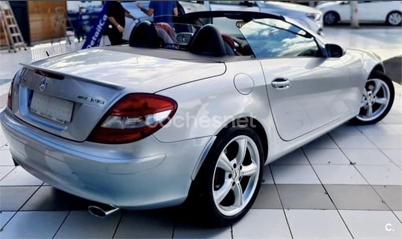 Usado Mercedes SLK280 231 CV (169 kW) 2007 Gris / plata Descapotable