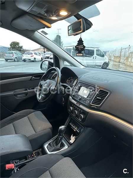 Usado VW Sharan Advance 140 CV (102 kW) 2013 Negro Monovolumen