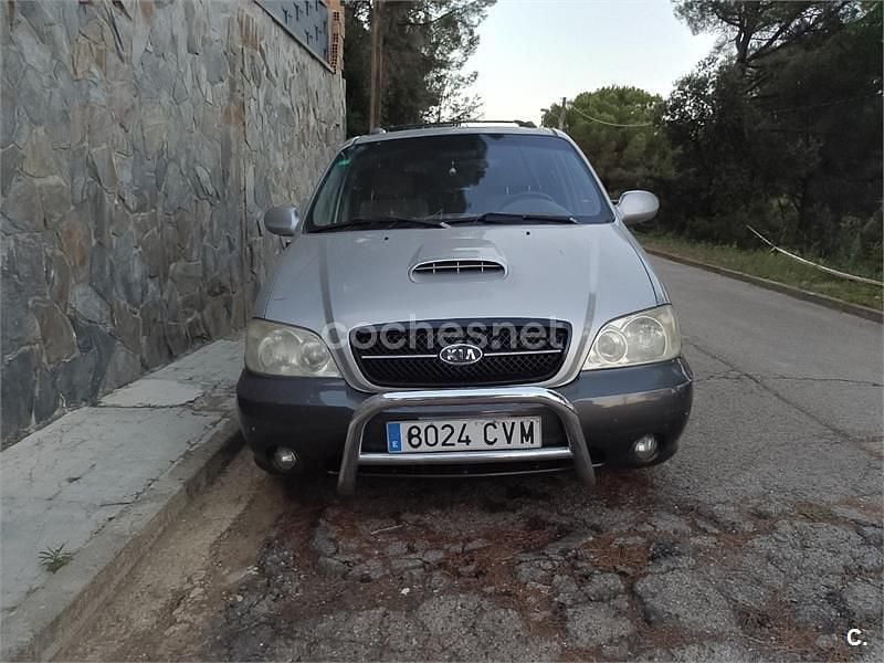 Gris / plata Usado 2004 Kia Carnival EX Monovolumen | 1500 € (Super precio) - Imagen 1/4