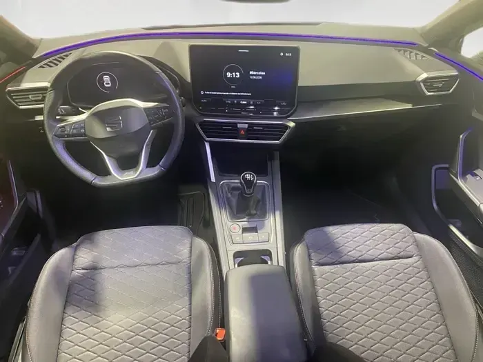 Usado Seat Leon FR 150 CV (110 kW) 2026 Blanco Familiar