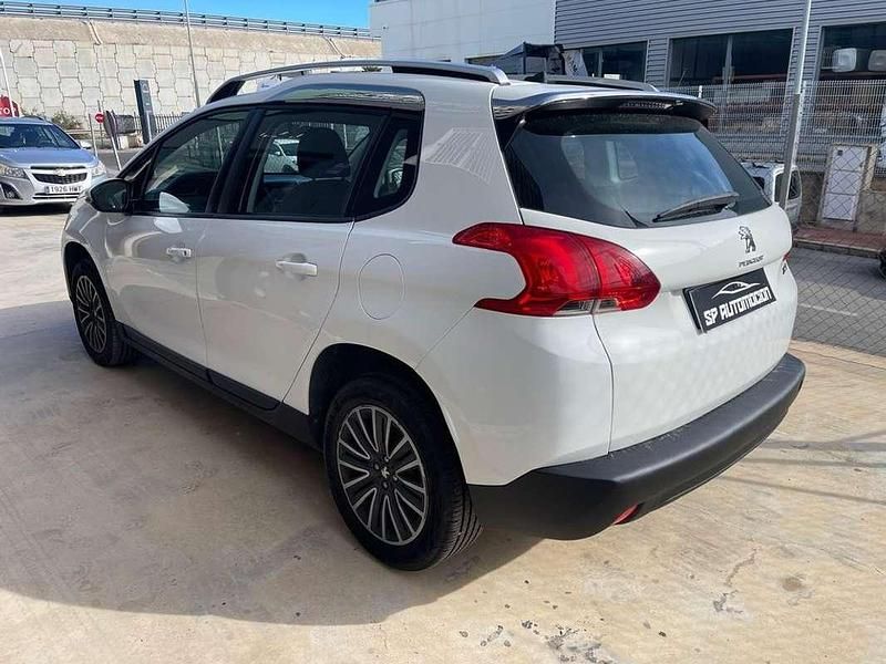 Usado Peugeot 2008 Access 82 CV (60 kW) 2016 Blanco SUV