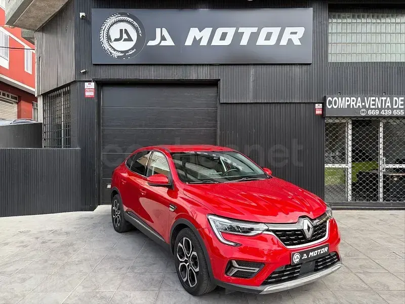 Usado Renault Arkana Techno 145 CV (106 kW) 2023 Granate SUV