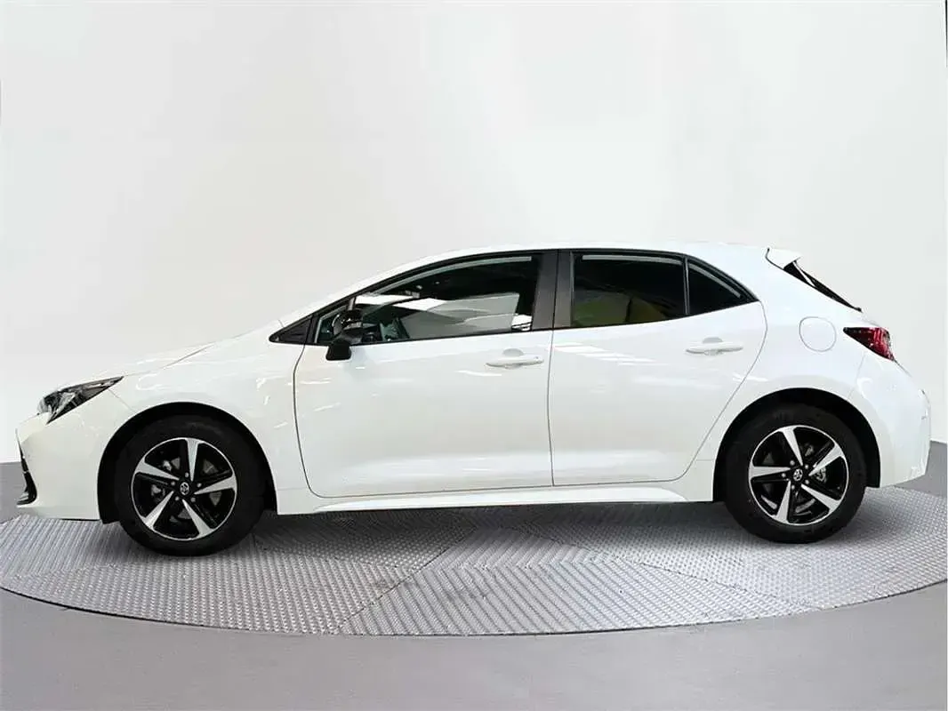 Usado Toyota Corolla Active 140 CV (102 kW) 2025 Utilitario