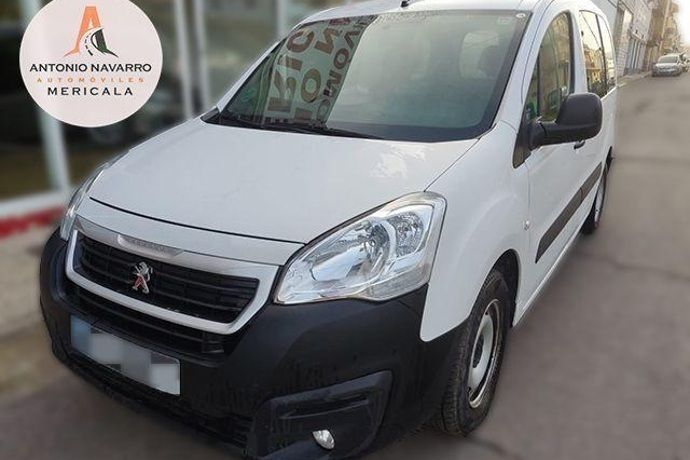 Usado Peugeot Partner Tepee Access 75 CV (55 kW) 2017 Monovolumen