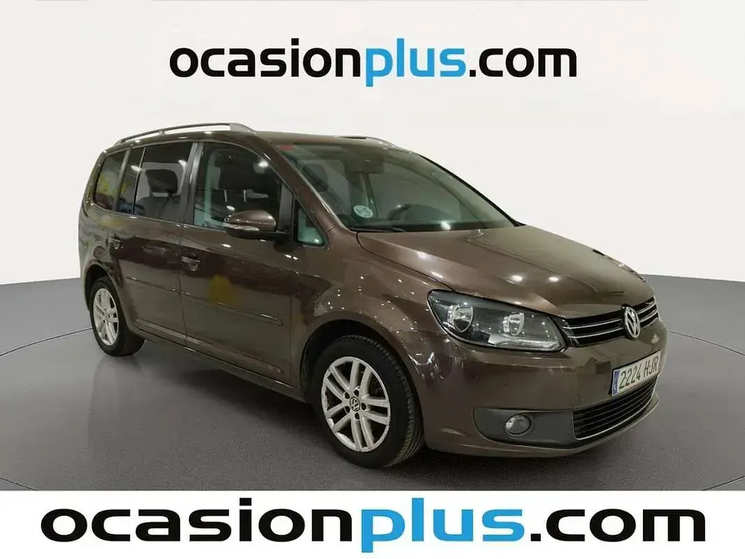Usado VW Touran Advance 105 CV (77 kW) 2012 Marrón Monovolumen