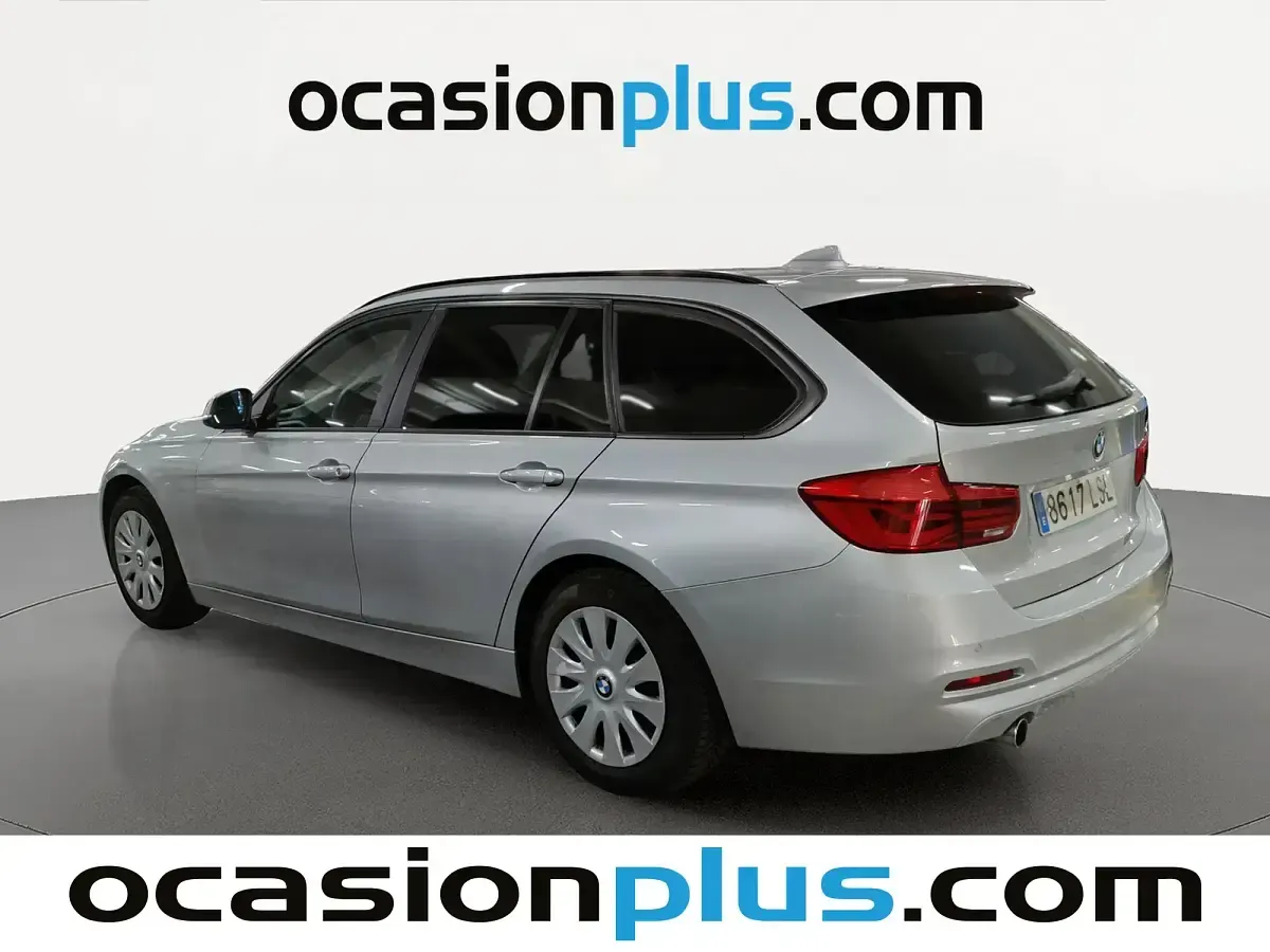 Usado BMW 318 150 CV (110 kW) 2017 Gris Familiar
