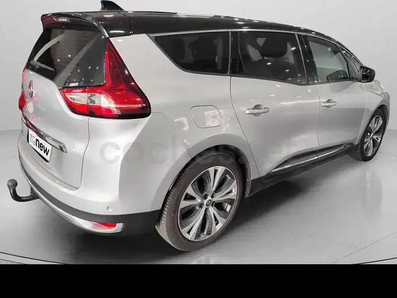 Usado Renault Grand Scénic IV Zen 160 CV (117 kW) 2019 Gris / plata Monovolumen