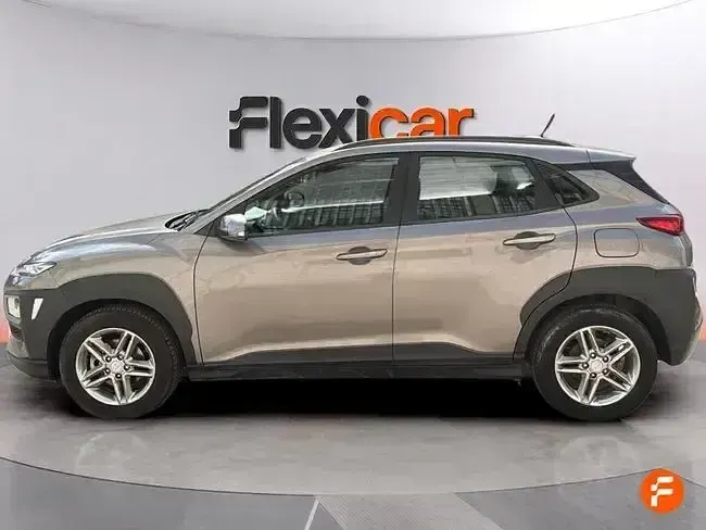 Usado Hyundai Kona 120 CV (88 kW) 2018 Gris SUV